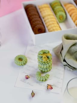 Petifour Pistachio